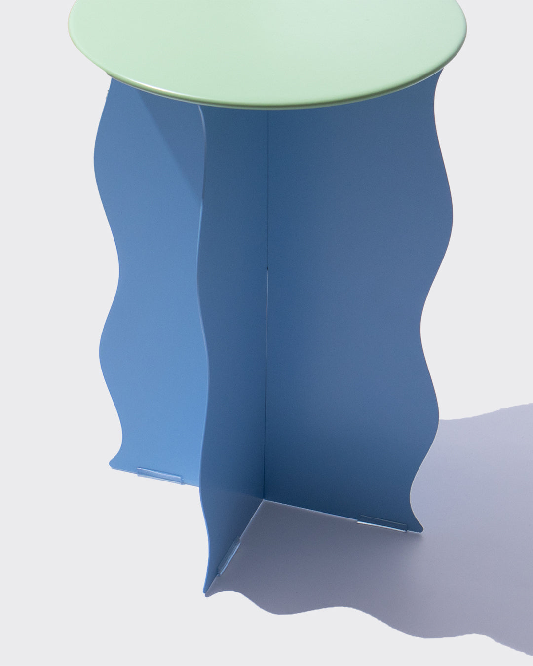 SIDE TABLE WOBBLY - LIGHT BLUE/GREEN