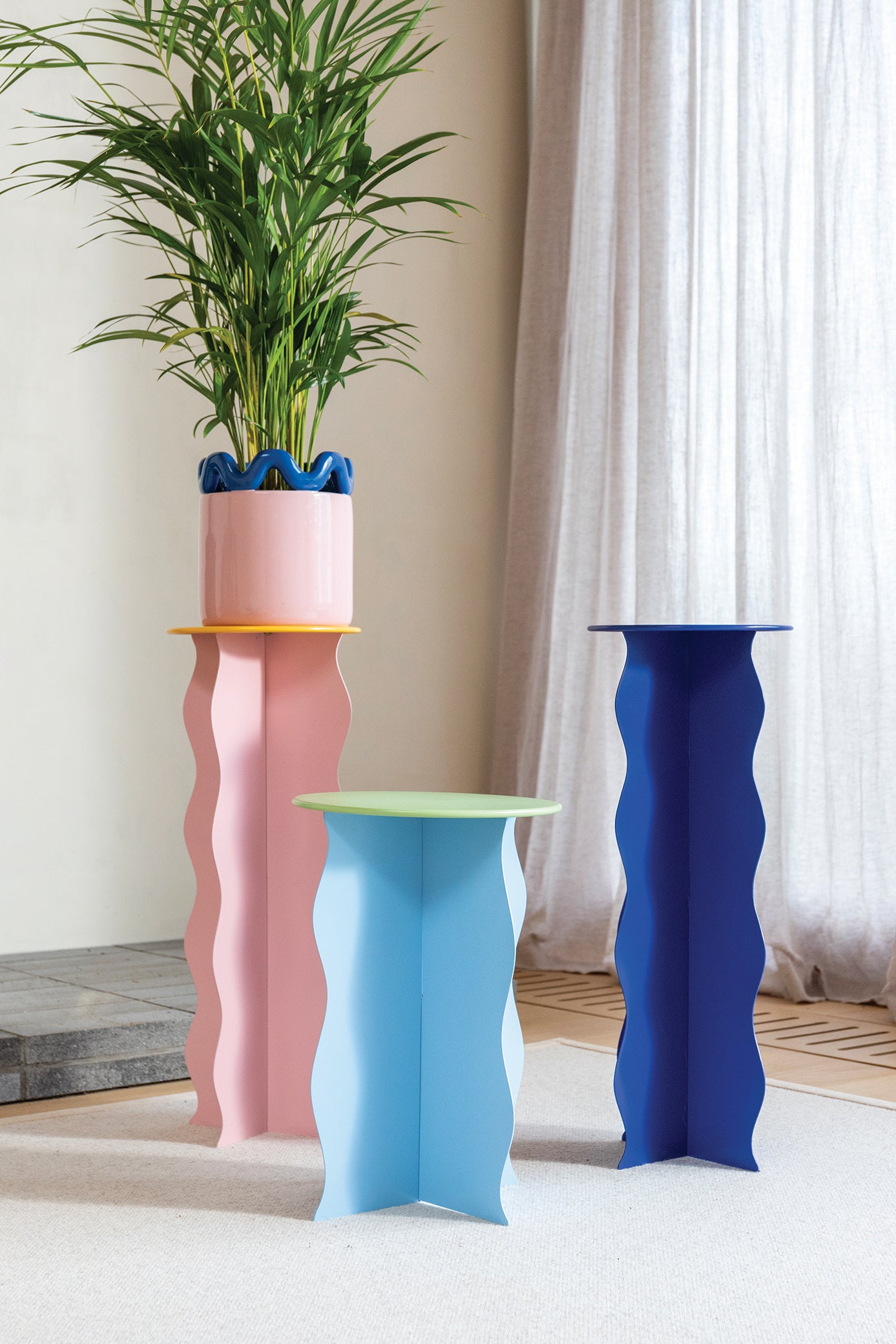 SIDE TABLE WOBBLY - BLUE