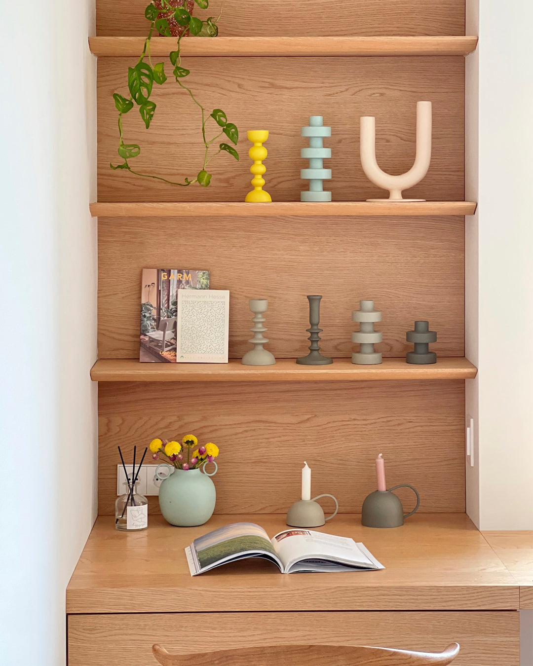CANDLE HOLDER OBJECT - BEIGE