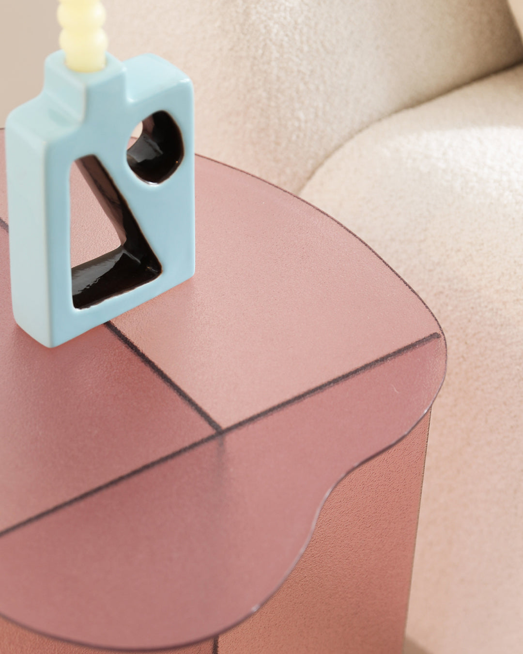 SIDE TABLE FLOW - PINK