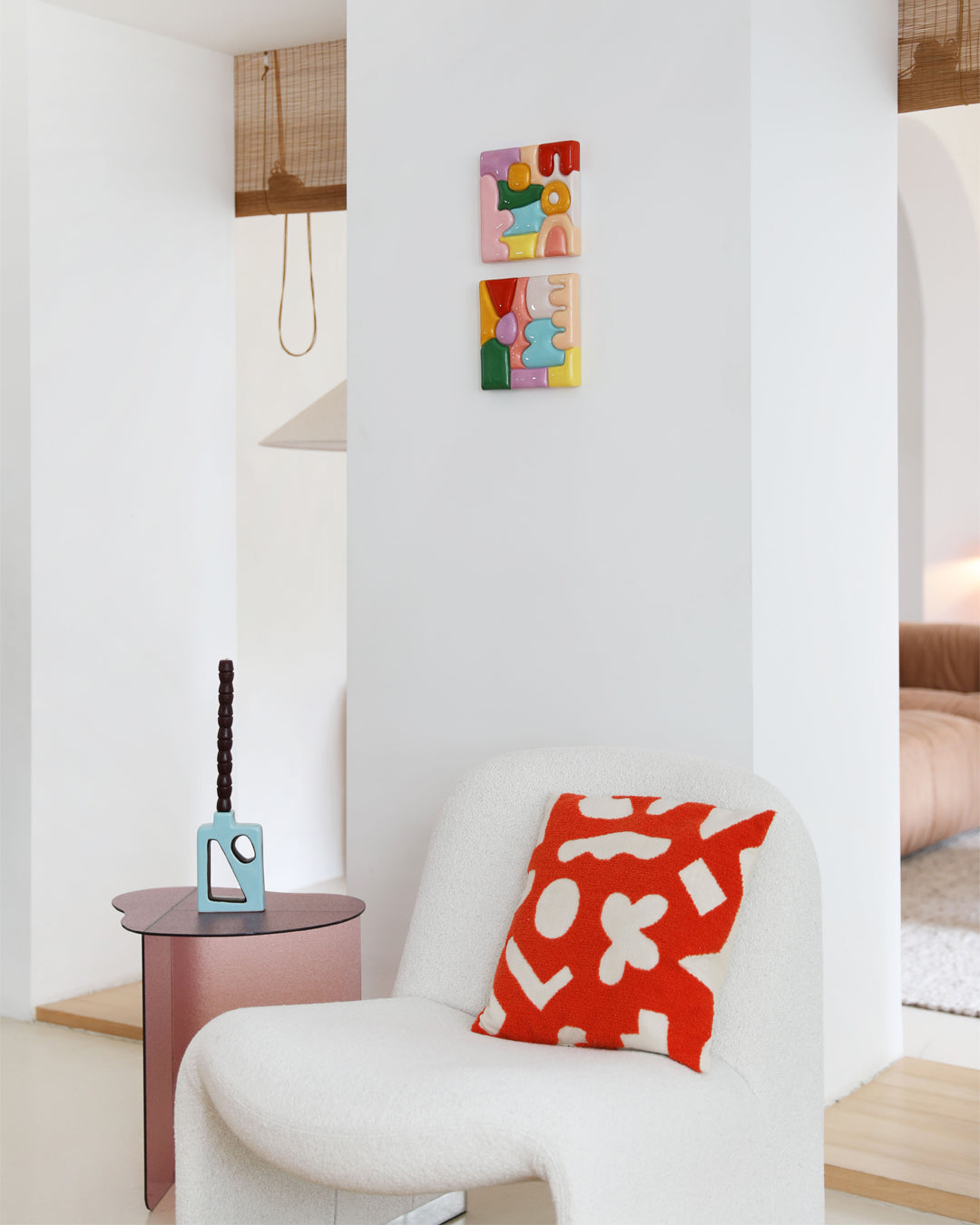 SIDE TABLE FLOW - PINK